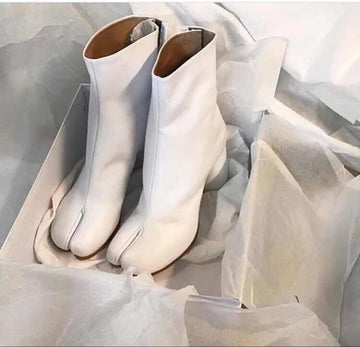 à la mode tabi boots - AfterAmour